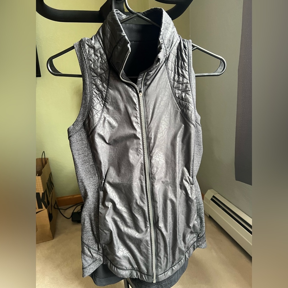 Lululemon Running Vest - Black - Size Small